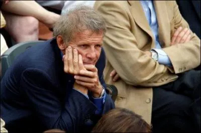 Une des raisons expliquant le renvoi de PPDA est la baisse d'audience de TF1. Combien de points la chane a-t-elle perdu depuis 1990?