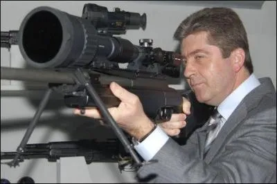 Les dpenses militaires mondiales en 2007 ont atteint le chiffre record de 865 milliards d'euros. A quoi cette somme correspond-elle?