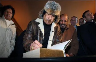 Le colonel Kadhafi a torpill, depuis Tripoli, le projet d'Union pour la Mditerranne (UPM), cher  Nicolas Sarkozy. Pour quelle raison?