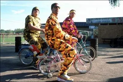 De quel film avec Sacha Baron Cohen cette photo est-elle tirée ?