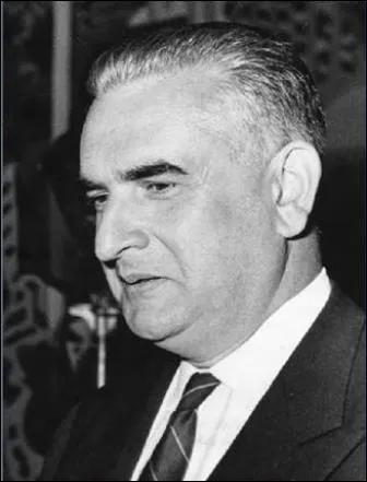 Diplomate et homme politique franais, il fut aussi ambassadeur au Danemark de 1958  1962. Il accompagna De Gaulle lors de son voyage en Tunisie :