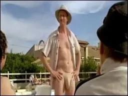 Cet extraordinaire slip de bain couleur peau (cliquer), port par Benot Poelvoorde, est issu de quel film ?