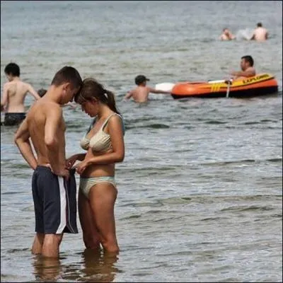 Ces trois personnes sont habilites  procder  un contrle d'identit : Un policier, un gendarme, un douanier !