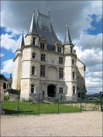 Le chteau de la Q4 a un point commun avec le chteau de Gaillon, situ dans le dpartement de l'Eure :