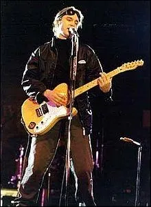 Il est le membre fondateur et meneur du clbre groupe musical Les Colocs de 1990  2000. Il met fin  ses jours le 8 mai 2000,  l'ge de 37 ans. C'est :