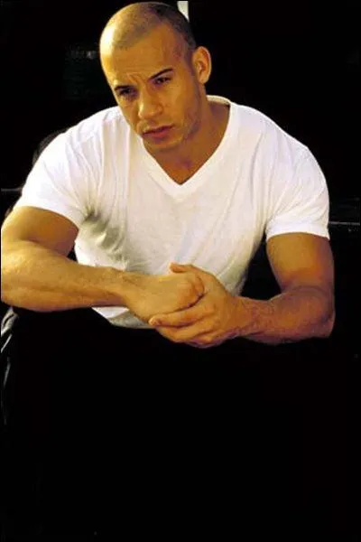 Qui est l'homme que Dom a frapp  coups de cl  molette ?