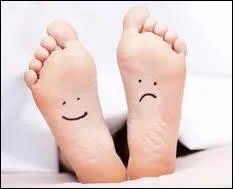 Quel est l'humoriste franais qui a dclar :  Je me lve aussi facilement du pied gauche que du pied droit : je ne fais pas de politique.   ?