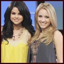 Emily Osment est-elle ne la mme anne que Selena Gomez ?