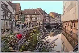 Je parts  Colmar o les habitants portent le gentil ...