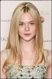 Comment s'appelle la soeur de Dakota Fanning ?