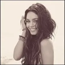 Comment s'appelle sa mre ?