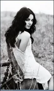 Comment s'appelle sa soeur ?