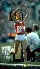 Athlte russe ne en 1951, elle remporte trois titres olympiques sur 800m , 1500m aux JO de Montreal 1976 et Moscou 1980.