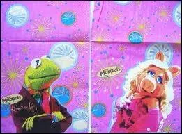 Kermit, la grenouille et Piggy, la cochonne amoureuse en sont deux personnages principaux.