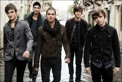 Tom , Siva , Jay et Nathan ... Qui est le cinquime membre de The Wanted ?