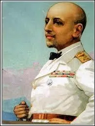 crivain italien, reprsentant majeur du style dcadentisme il fut aussi partisan de Mussolini pour un moment et farouche antinazi ayant en horreur Hitler. tre trange et exceptionnel. C'est ?