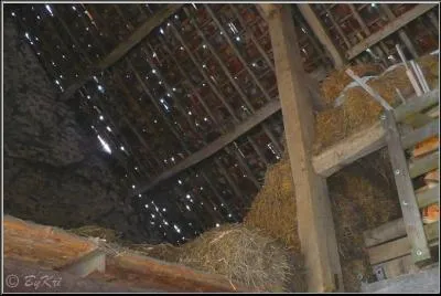 - l'antique -----, ----- comme une église.