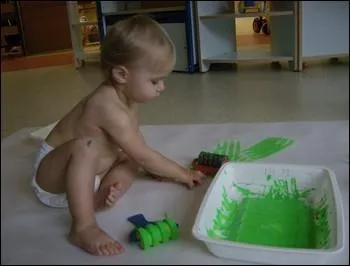 On peut dire que son enfance est aise !