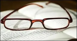 Combien de candidats ont des lunettes dans la saison 3 ?