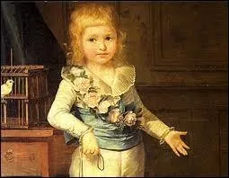 Louis XVII, fils de Louis XVI succde  son pre, guillotin en1793. Il mourut en prison sans avoir rgn dans les faits. Combien de temps a dur ce soi-disant rgne ?