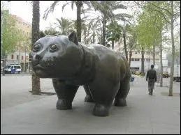  Barcelone, on peut admirer ce gros chat, sculpt par :