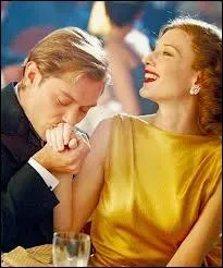 C'est  elle qu'on a demand l'impossible, celle d'interprter l'inimitable Katharine Hepburn, et d'aucuns ont trouv qu'elle s'en tait bien sortie. C'tait dans le film Aviateur de Martin Scorsese...