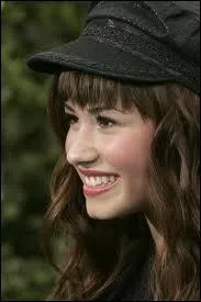 Dans quelle srie joue-t-elle ?