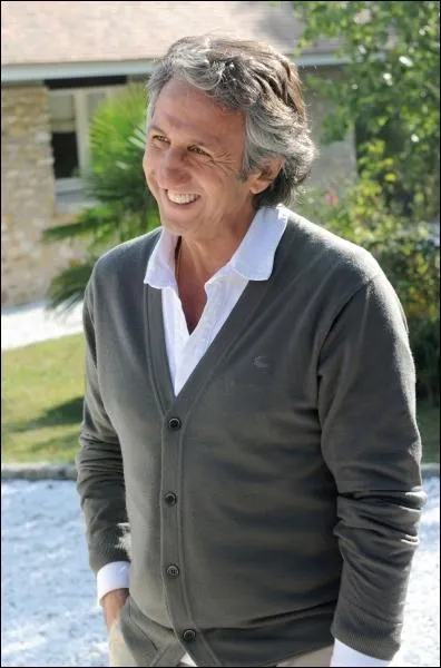 Son nom n'apparat pas dans le gnrique de ...