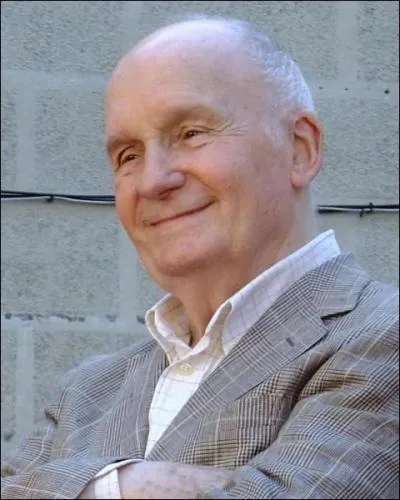 Son nom n'apparat pas dans le gnrique de ...