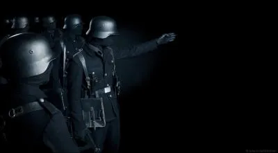 Dans quel film, plusieurs fois csaris, le personnage de Romy Schneider se fait-il carboniser au lance-flamme ?