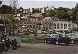 Je vous emmne visiter la ville de Contrexville, trs connue pour son eau minrale. Comment se nomment les habitants de cette ville Vosgienne ?