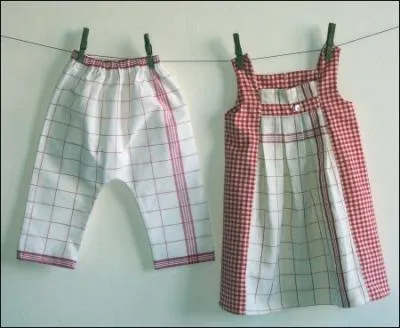 Parmi les films qui confirmrent son statut de grand acteur, il a jou dans 'Coup de torchon' qui se passe en Afrique Occidentale Franaise, qui regroupait :