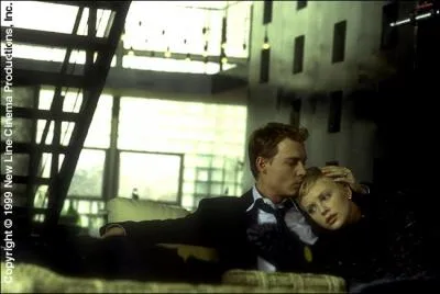  Charlize Theron pour pouse c'est un coup de chanceux surtout quand on est un astronaute possd !   , de quel film vient cette image ?