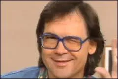 L'avant-dernier de la bande est :