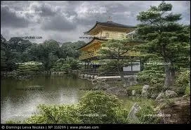 Le Japon est un archipel form de quatre les principales qui sont, du Nord au Sud ?