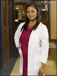 De qui est-elle tombe amoureuse dans la saison 3 ?