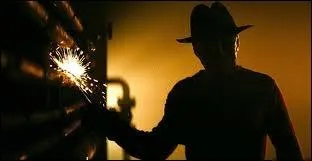 Mon film culte ... un serial killer des rves  la ralit.  Un deux, Freddy est l, trois quatre, ...  .