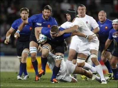 La ville de naissance de notre clbrit a t le dernier champ de bataille franco-anglais sur le sol franais. Cette bataille a eu lieu en ... et opposait ... :