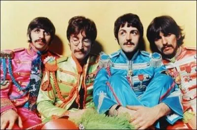 De 1964  1968, elle enchane les tubes puis oriente sa carrire vers des chansons plus personnelles. En 1977, elle sort un tube en hommage aux Beatles :