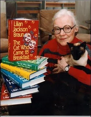 Le nom du chat siamois dtective de la srie de Lilian Jackson Braun  Le chat qui...   est :