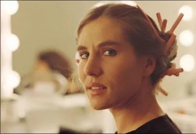 Elle n'apparat pas dans ... .