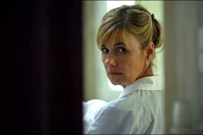 Cette actrice ne fait pas partie du gnrique de ...