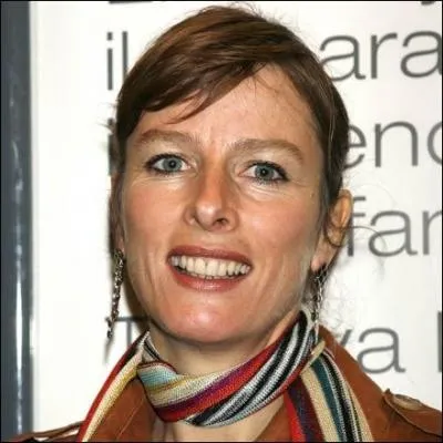 Cette actrice ne fait pas partie du gnrique de ...