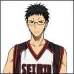 Qui est Hyga Junpei par rapport  Seirin ?