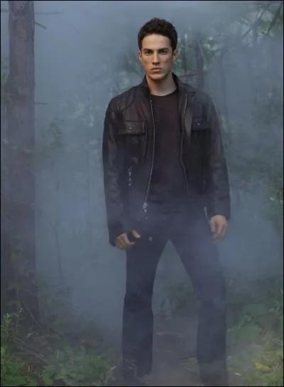 Dans quel pisode Tyler dcouvre-t-il l'existence des loups-garous ?