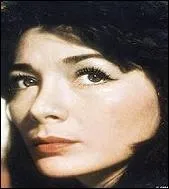 Vous avez reconnu les beaux yeux de cette fabuleuse interprte, chanteuse et actrice. Mais, quand et o naquit Juliette Grco ?