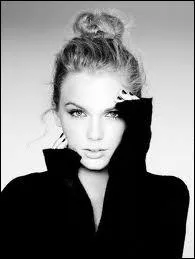 Comment s'appelle son frre ?