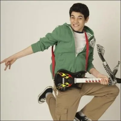 Comment s'appelle son frre ?