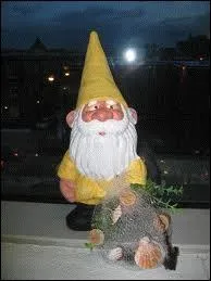 Se dbarrasser de toutes ses cartes en ralisant des suites pour empocher les jetons miss sur le plateau de jeu en posant la carte correspondante.