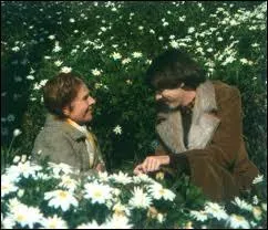 En quelle fleur Maude aimerait-elle se transformer ?